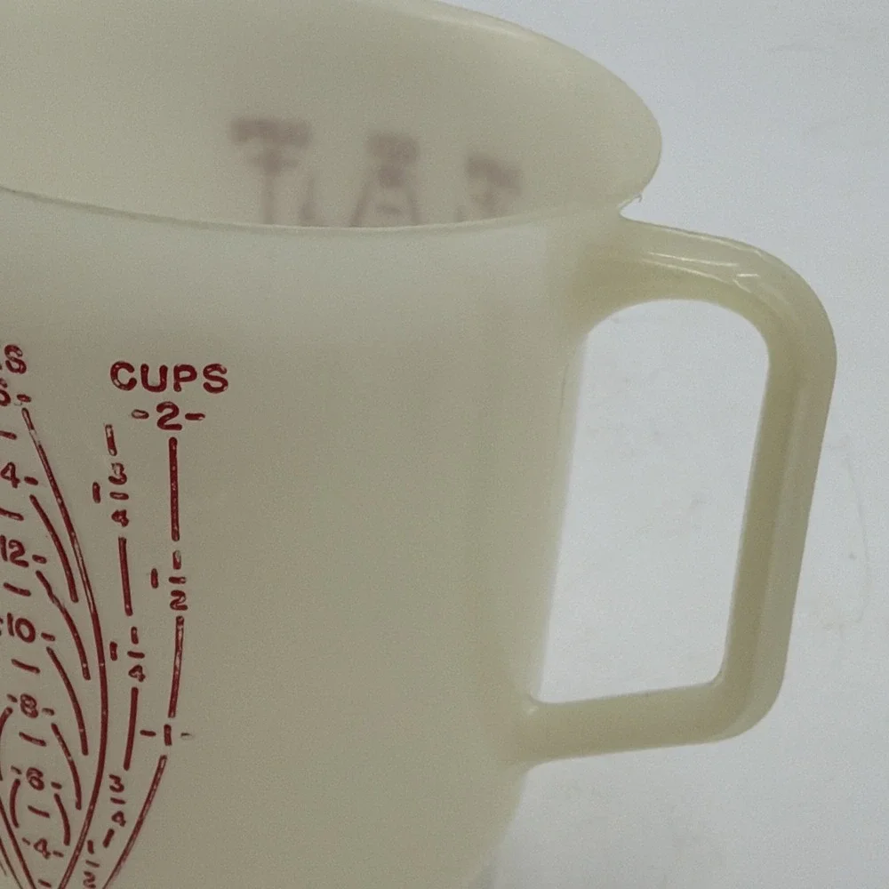 Vintage 50s Tupperware 134-2 Two Cup Measuring Pitcher Red Lettering